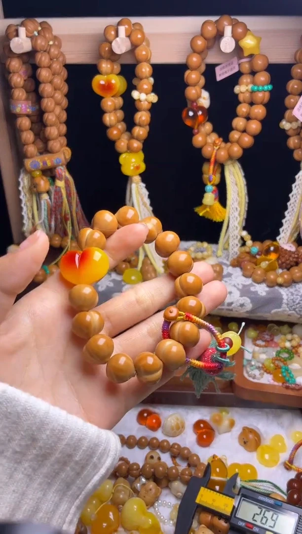 吊坠猴头核桃柯基福利款手串