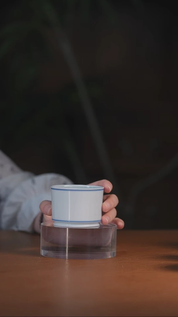 白胎容天杯