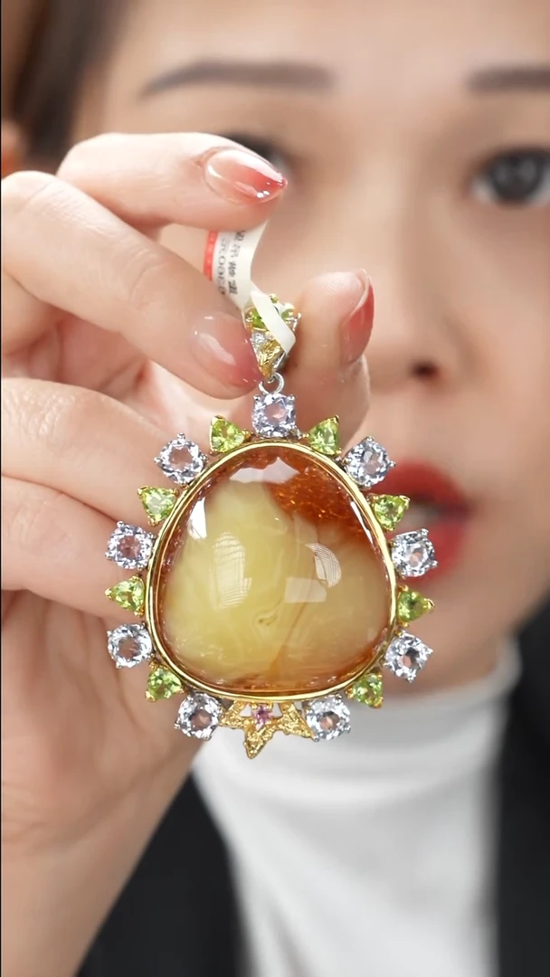 琥珀颈饰未镶嵌特色蜜蜡吊坠