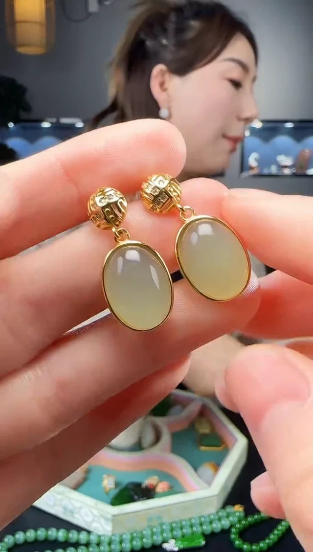 【闪购商品】和田玉耳钉银S925镶嵌1