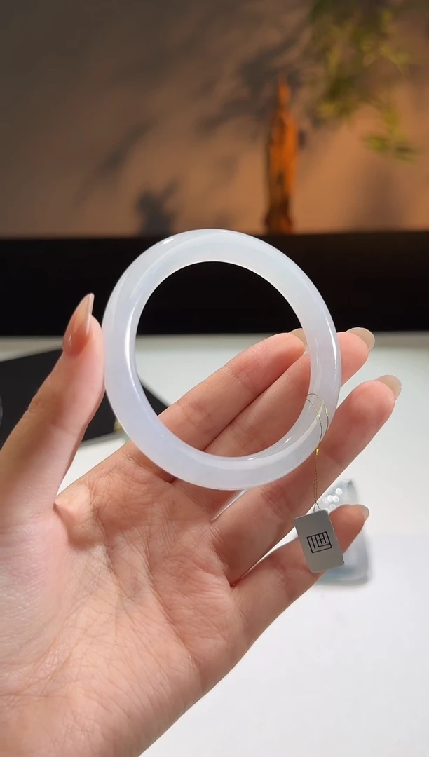 【闪购商品】翡翠手镯未镶嵌【鑫鑫】