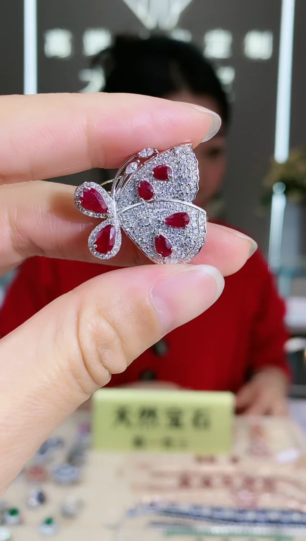 【闪购商品】红宝石胸针银S925镶嵌胸针