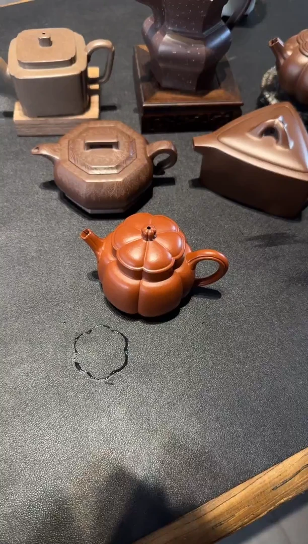 茶壶紫砂宋***壮繁花 朱泥