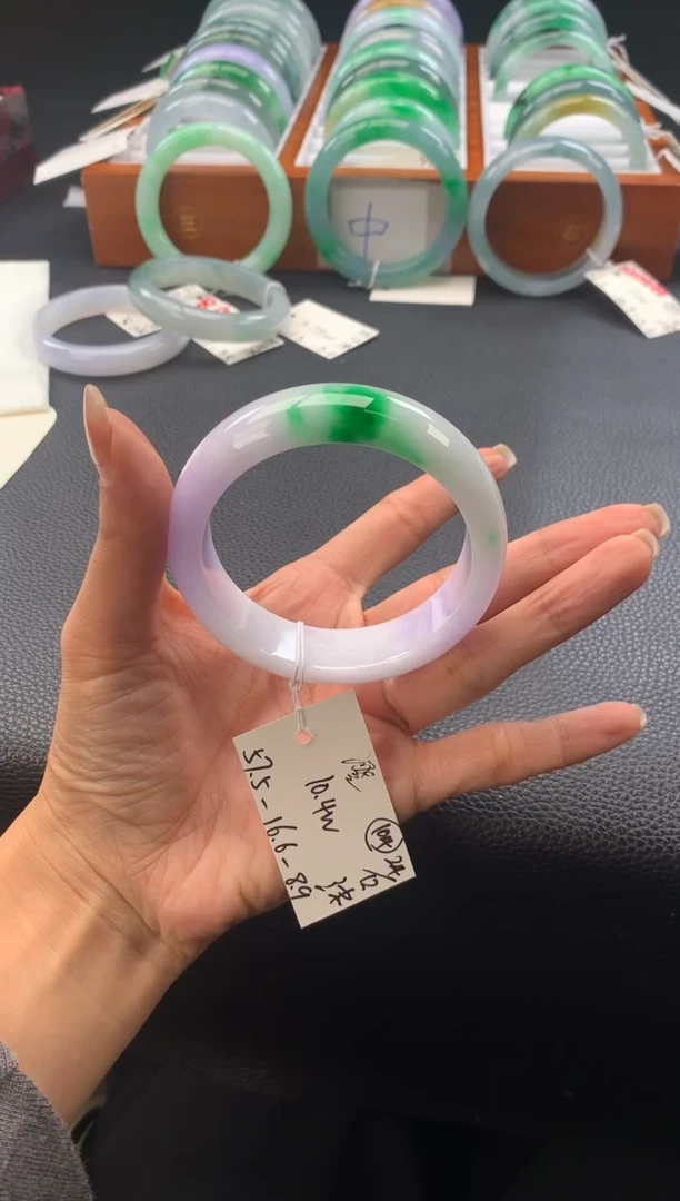 未镶嵌手镯翡翠澄**味翡翠手镯 下单联系小耳机#