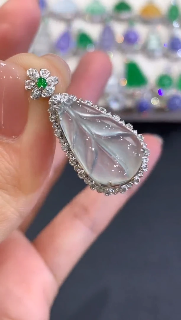 吊坠(不含链)18K金镶嵌翡翠a35