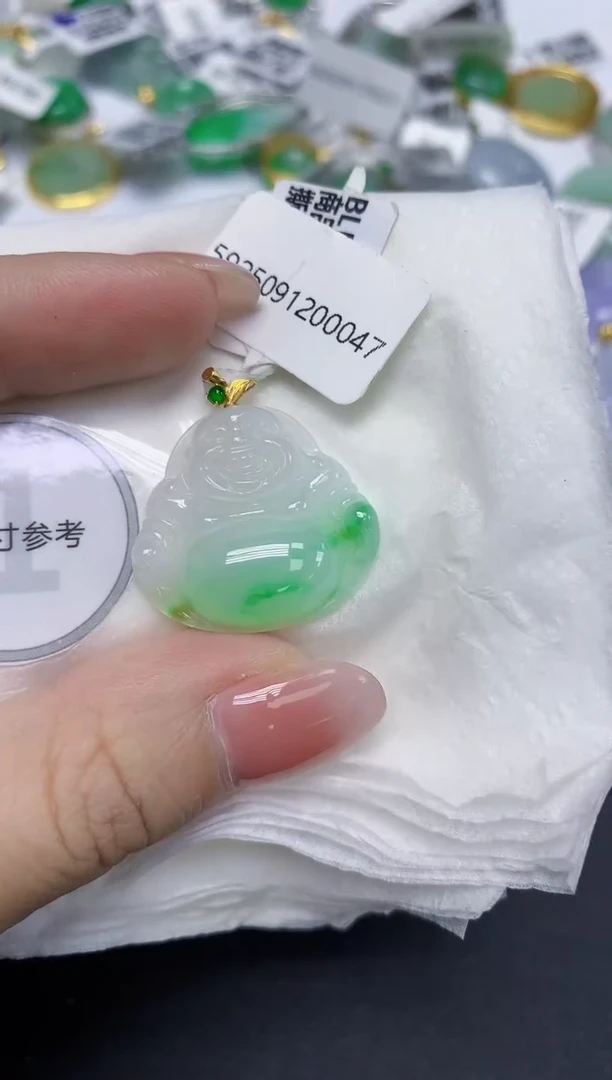 颈饰18K金镶嵌翡翠天然缅甸翡翠A货百元以上9元证书费自理
