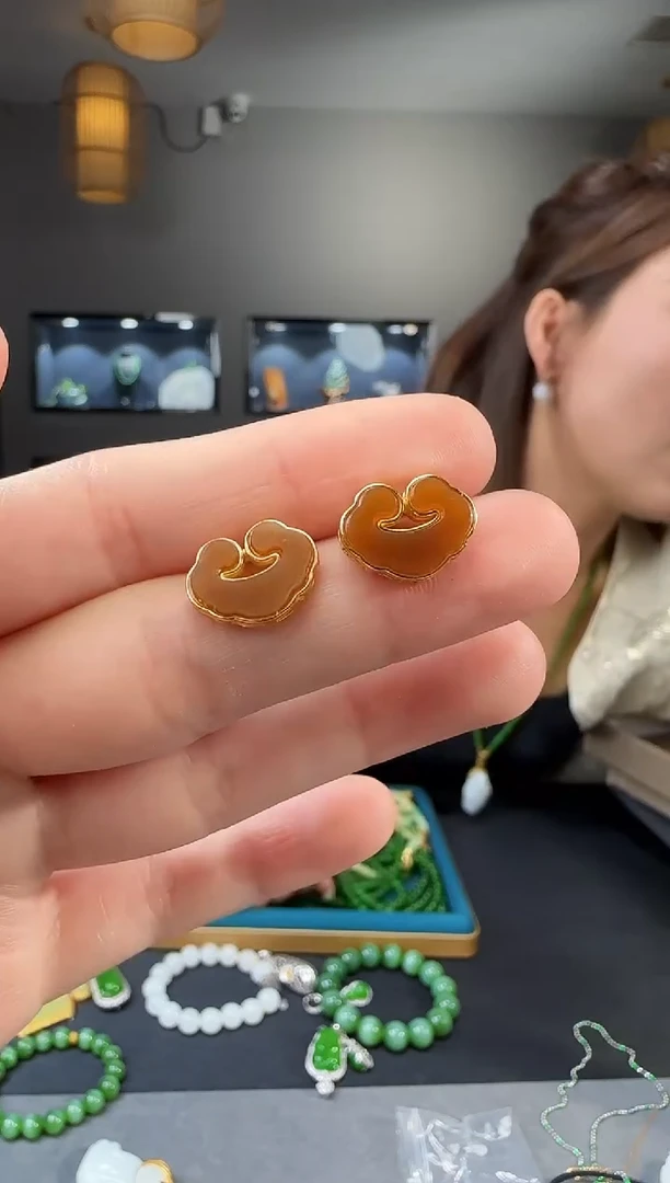 和田玉银S925镶嵌耳饰1