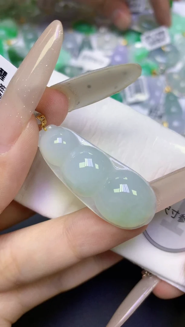 颈饰18K金镶嵌翡翠天然缅甸翡翠A货百元以上9元证书费自理