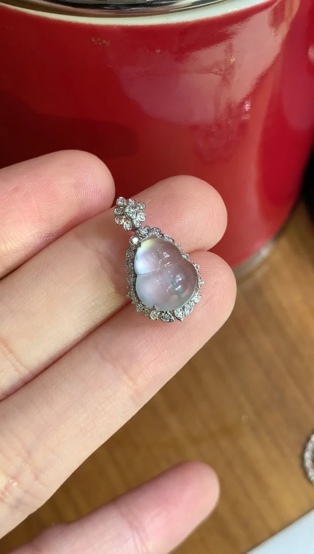 【闪购商品】翡翠颈饰18K金镶嵌葫芦