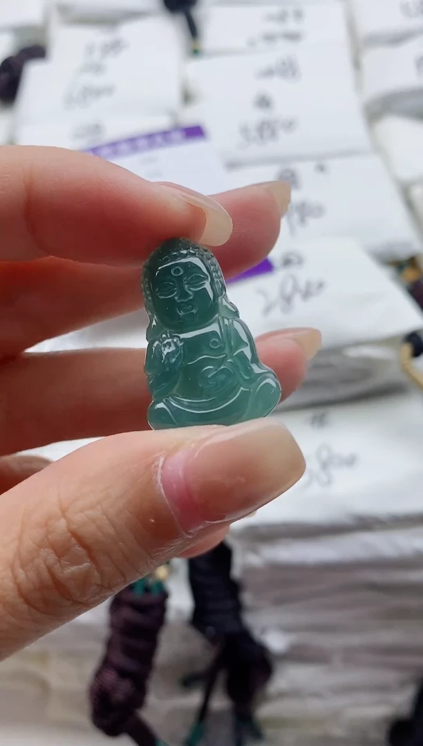 颈饰未镶嵌翡翠8