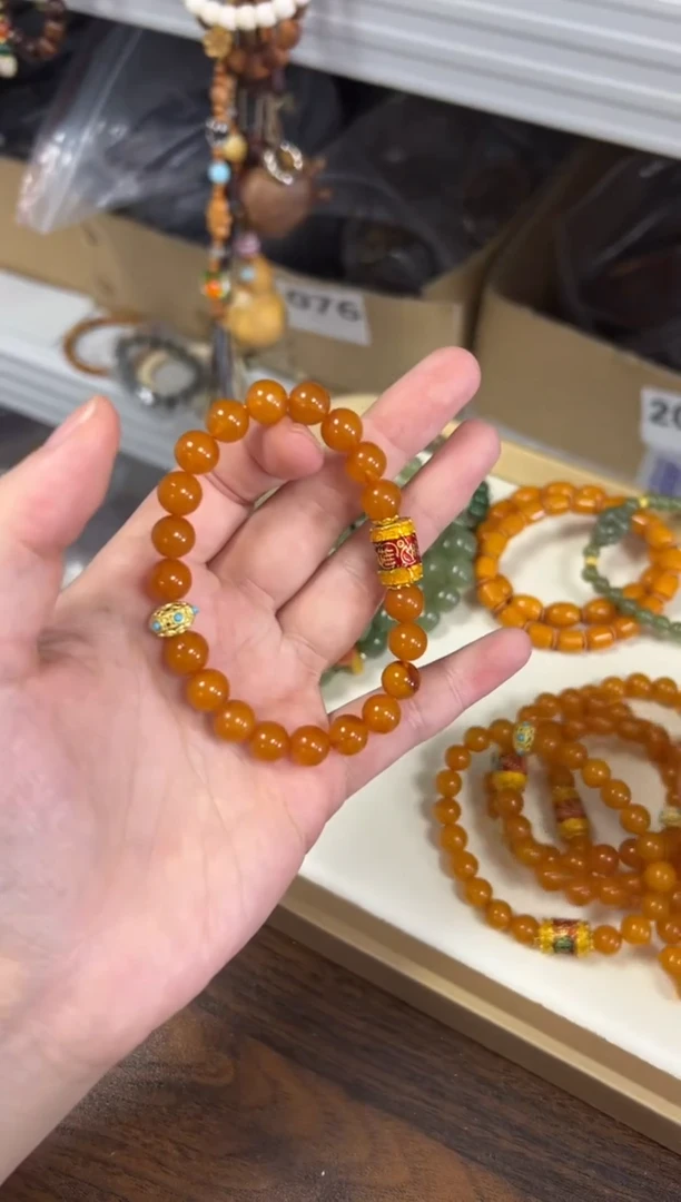 未镶嵌蜜蜡手链鸡油黄蜜蜡配件款手链[0232]