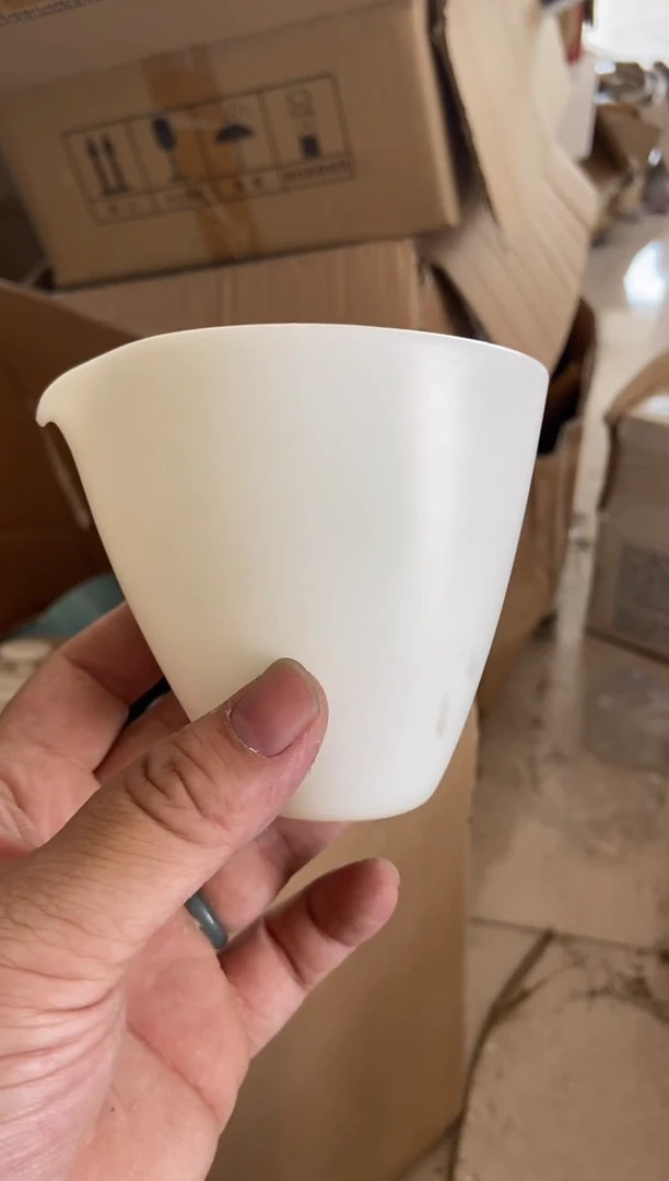 杯无运费险有瑕疵的摄影的产品有使用过的痕迹有点脏介意勿拍