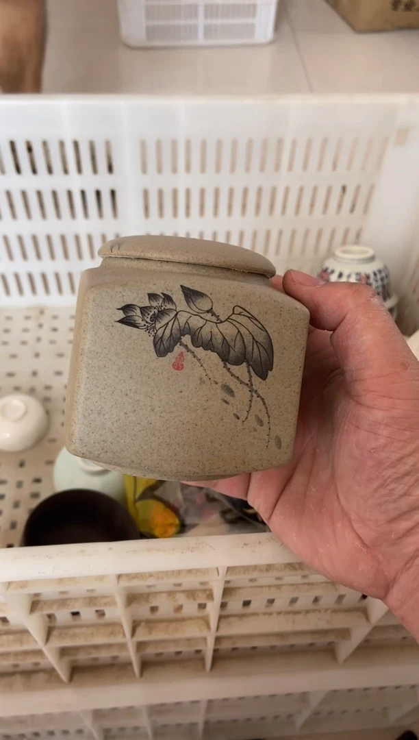 无运费险有瑕疵的摄影的产品有使用过的痕迹有点脏介意勿拍