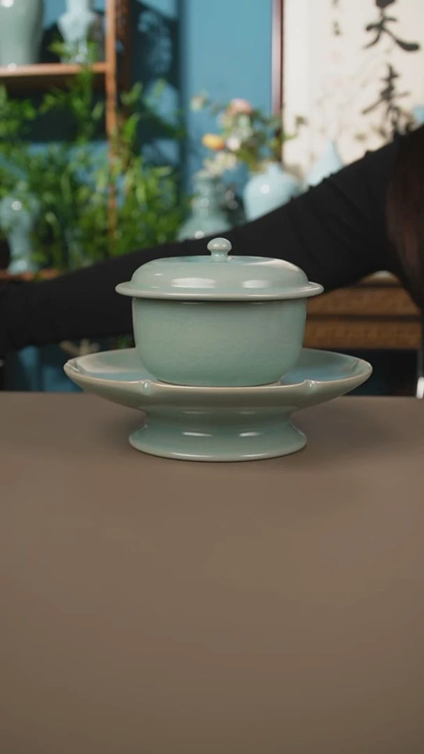 仿古罗汉葵口盏托微暇