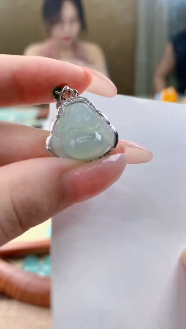 颈饰未镶嵌翡翠天然A货翡翠挂件