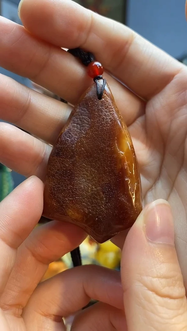 琥珀颈饰未镶嵌吊坠