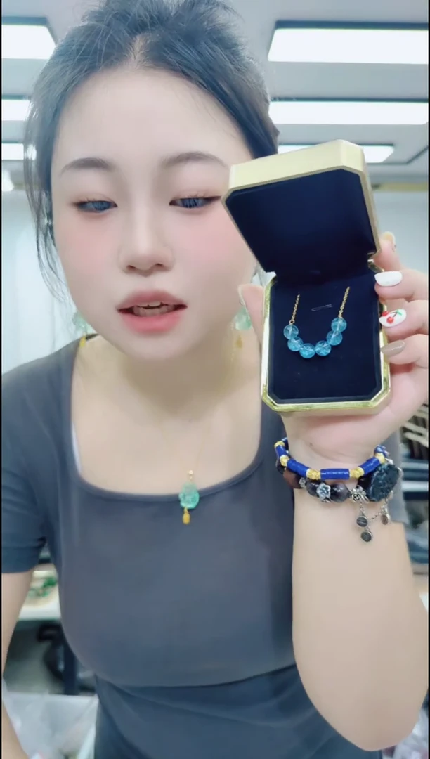 无合金0306蓝色微笑链