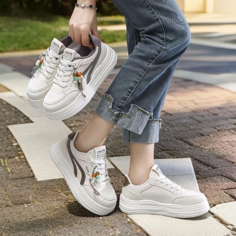 佰佳2025秋季韩版拼色小白鞋女新款超火厚底百搭松糕休闲板鞋鸟巢
