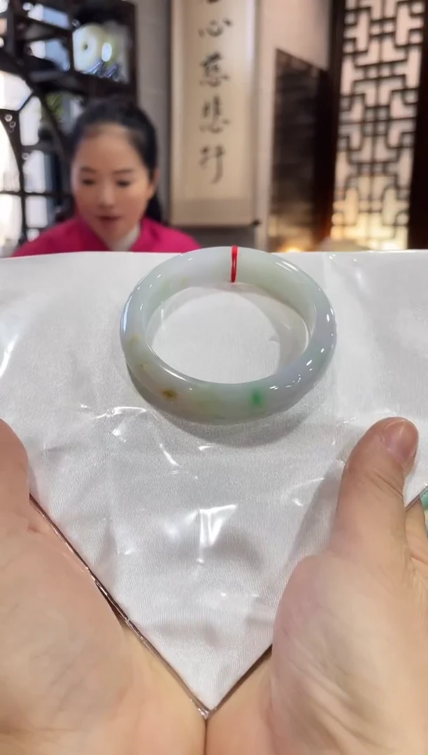 未镶嵌手镯翡翠59，下62