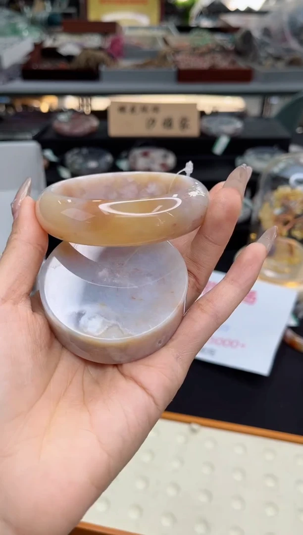 【闪购商品】石英质玉手镯未镶嵌59圈口（赠品镯心）3681115