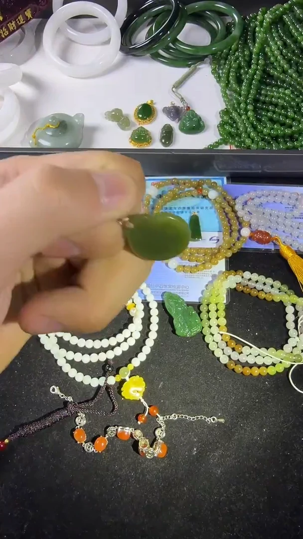 颈饰未镶嵌和田玉多样性发货