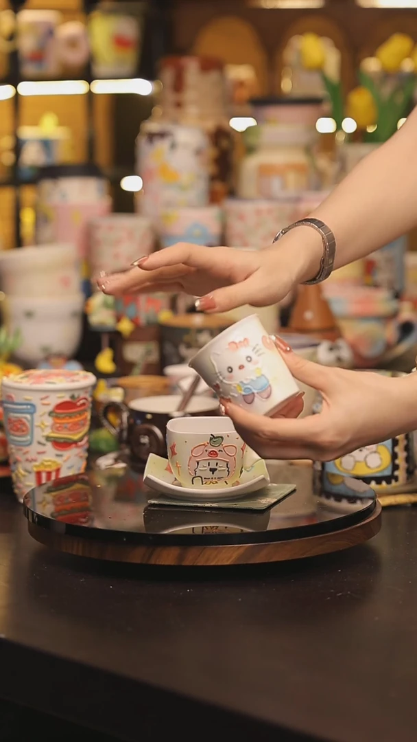 景德镇釉下彩绘设计师款式陶瓷