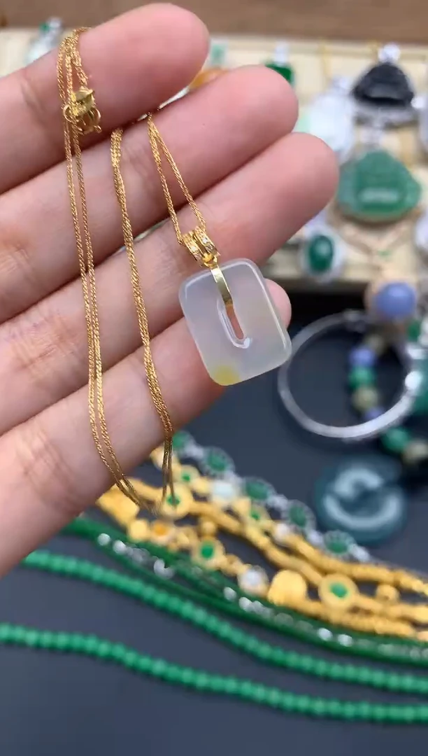 翡翠18K金镶嵌颈饰210-春日珠宝