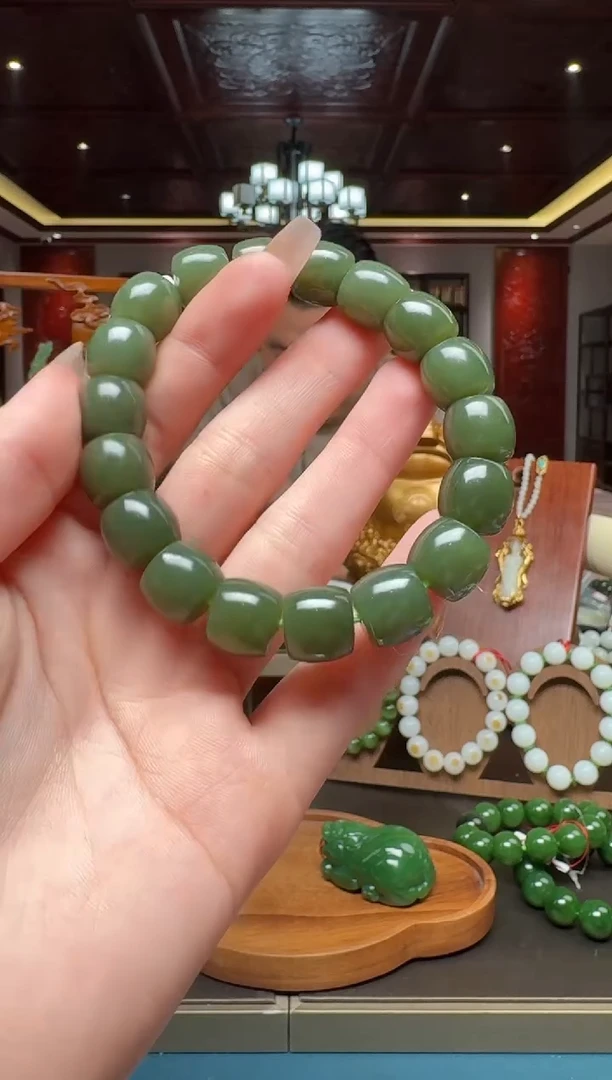 未镶嵌和田玉挂件szq12