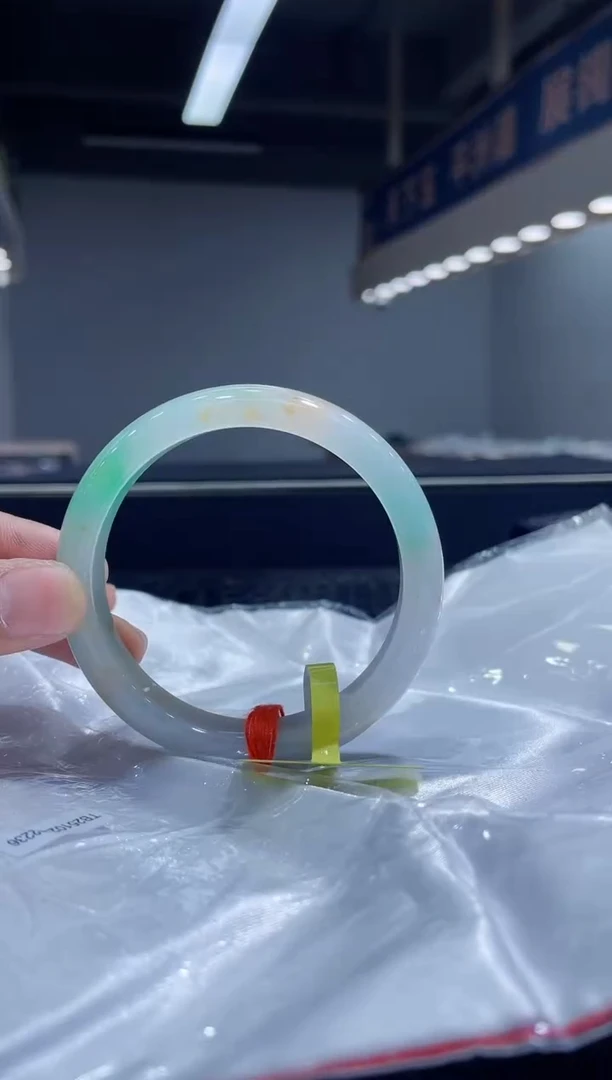 未镶嵌手镯翡翠21