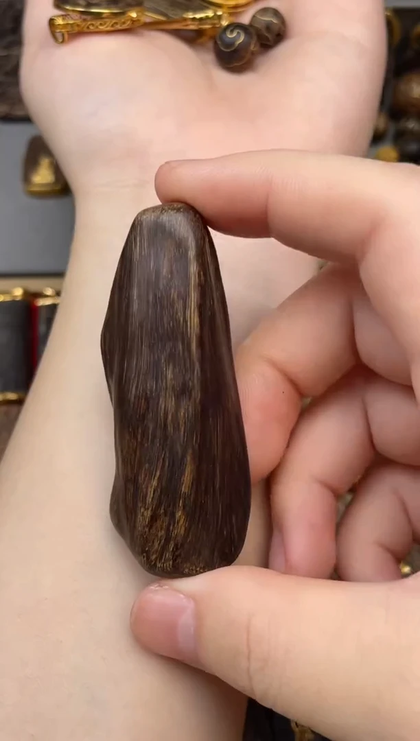 沉香吊坠沉香吊坠3
