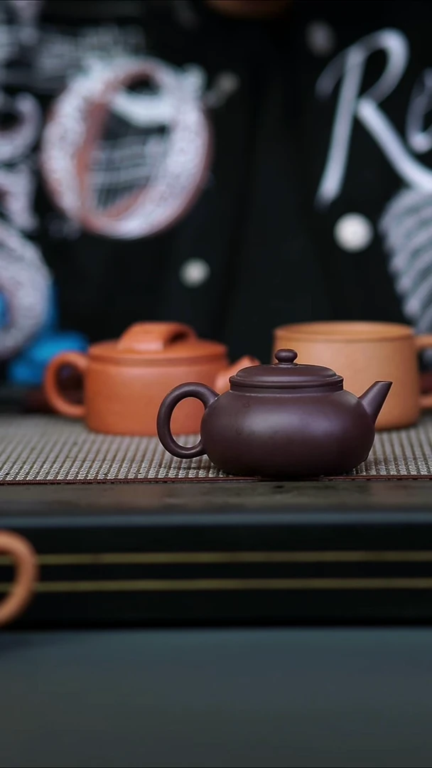 茶壶紫砂全手茄皮紫泥执素160cc