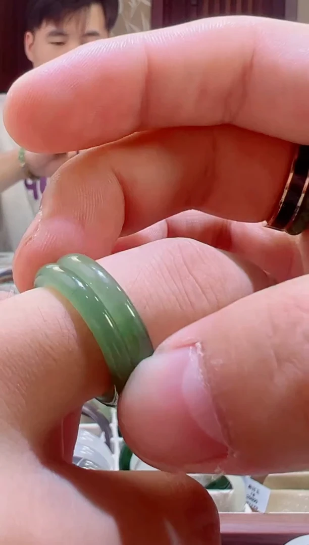 未镶嵌戒指和田玉21-22高冰绿