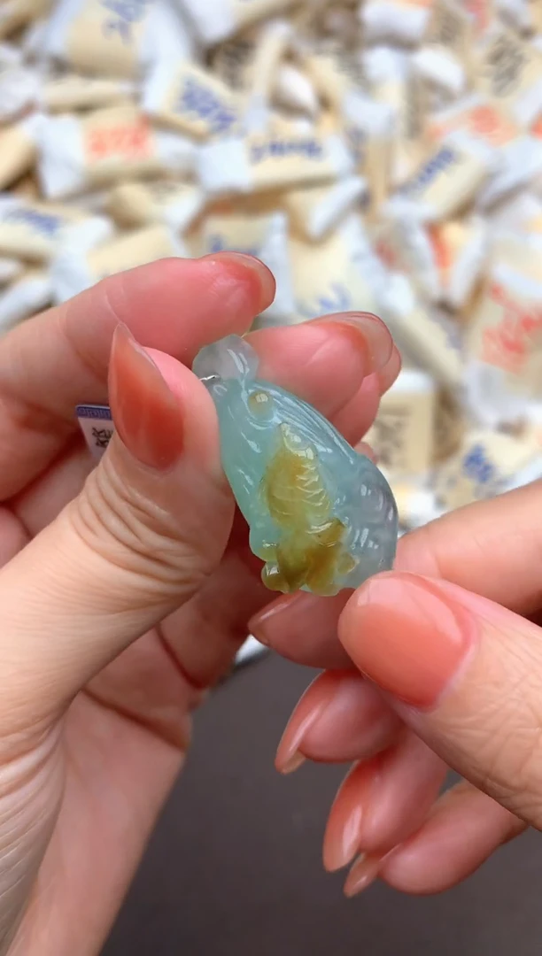 未镶嵌挂件翡翠一