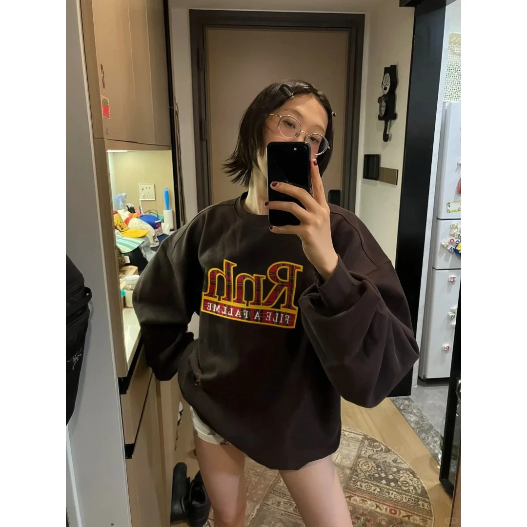 YWBY韩系入秋圆领套头上衣潮学院风长袖卫衣女慵懒风休闲设计感