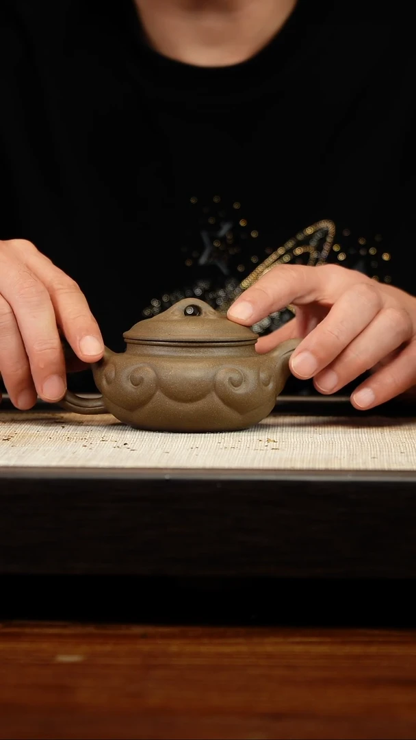 茶壶紫砂蟹壳青仿古如意