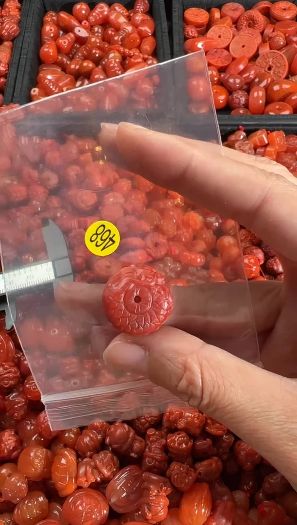 【闪购商品】南红玛瑙颈饰未镶嵌1