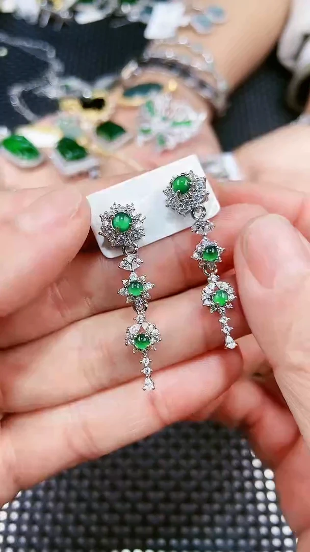 【闪购商品】翡翠耳饰未镶嵌11111111