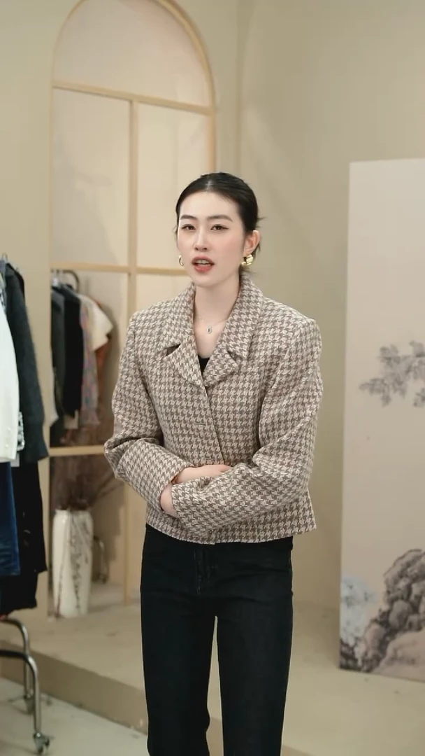 C家 原单面料 小香短外套