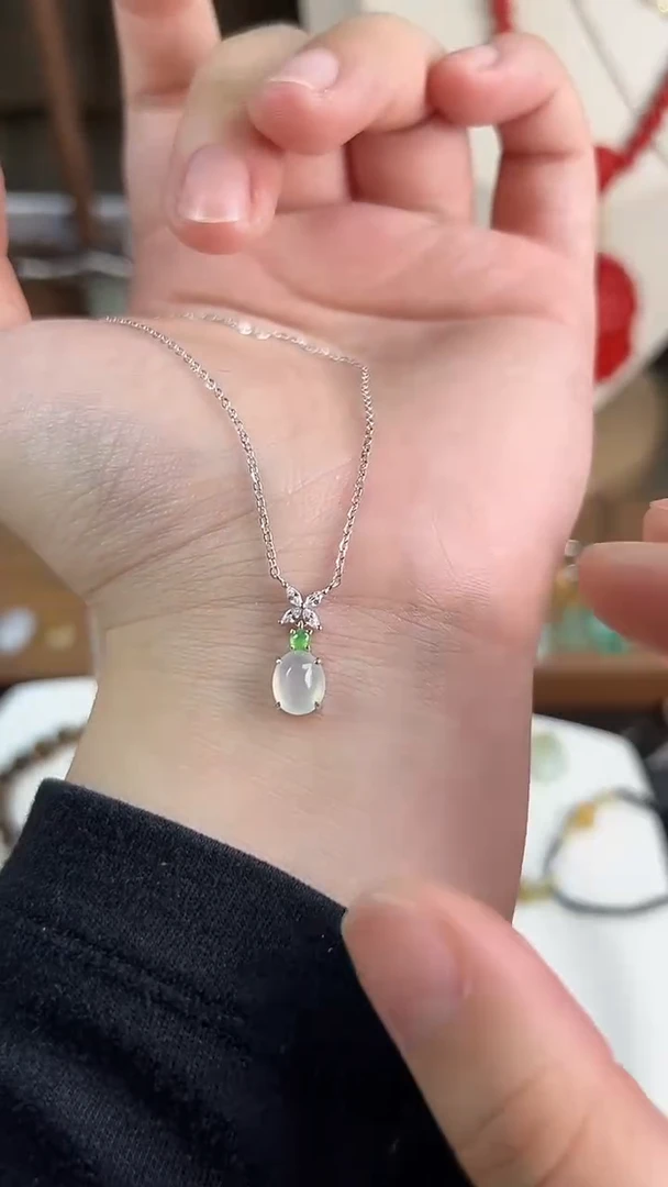 【闪购商品】翡翠颈饰未镶嵌xianglian