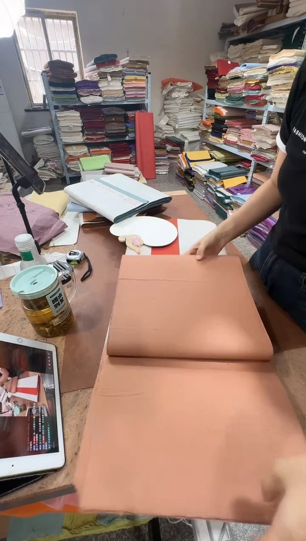 32*180咖棕色光板真银25张
