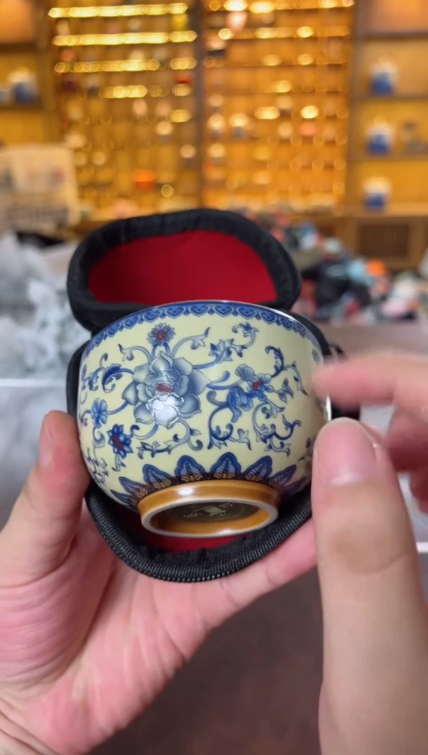 瓷片 青花黄汝铜钱杯带包