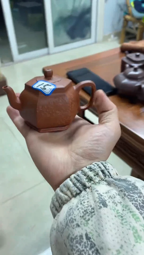 茶壶紫砂厨**满刻绘宫灯