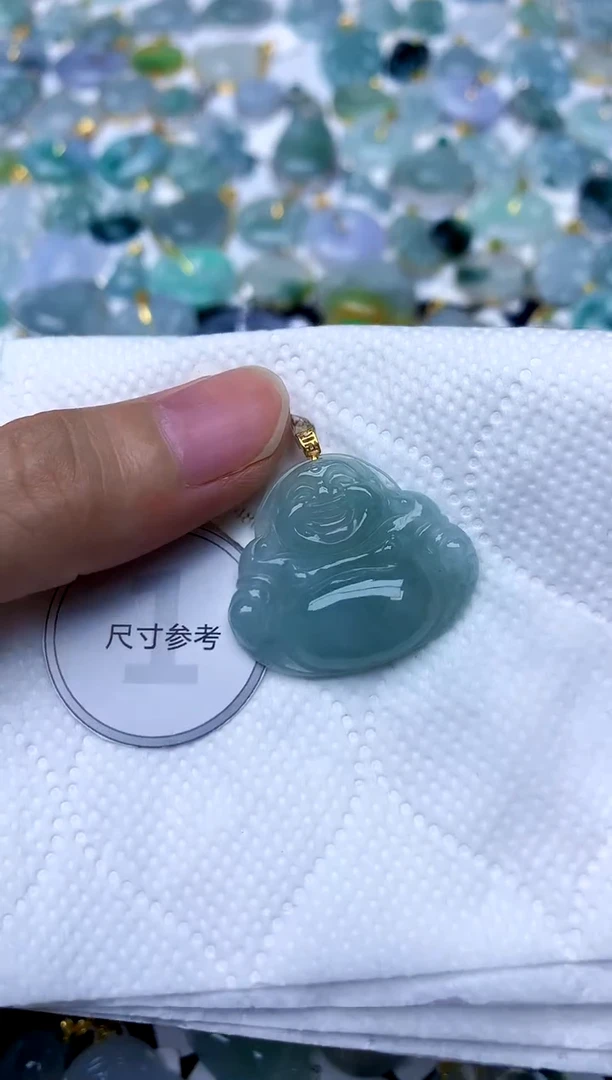 颈饰18K金镶嵌翡翠天然A货翡翠