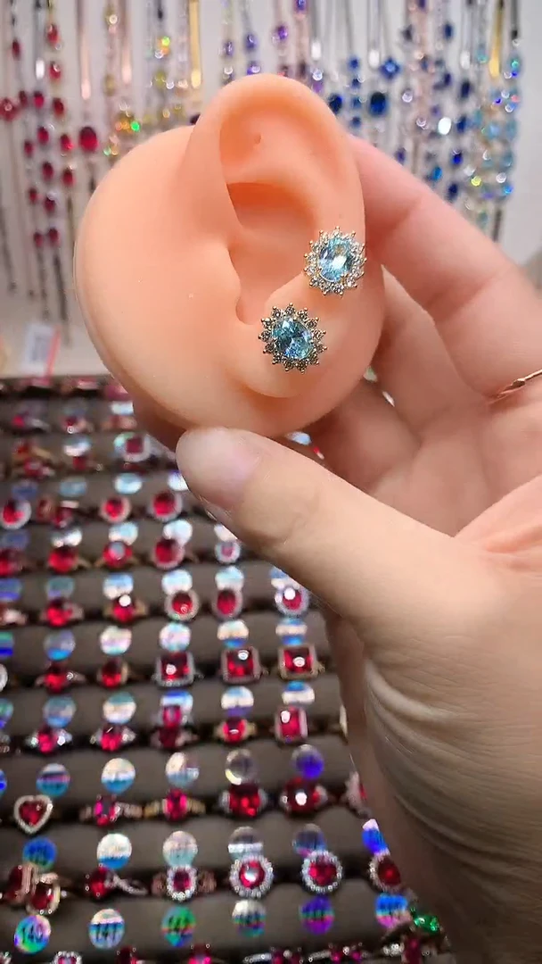 【闪购商品】海蓝宝石耳坠银S925镶嵌金色6.8
