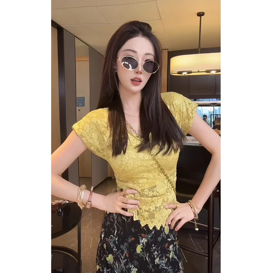 清清利达NEAD法式花边v领短袖t恤女蕾丝衫小个子别致上衣SPC812