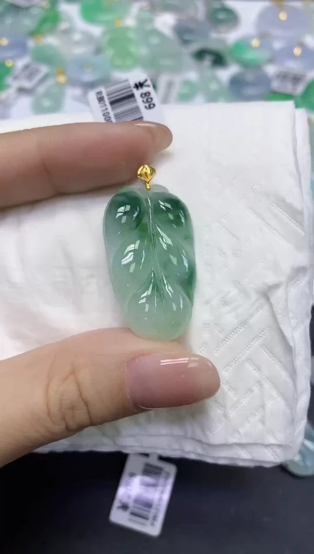 颈饰18K金镶嵌翡翠天然缅甸翡翠A货百元以上9元证书费自理