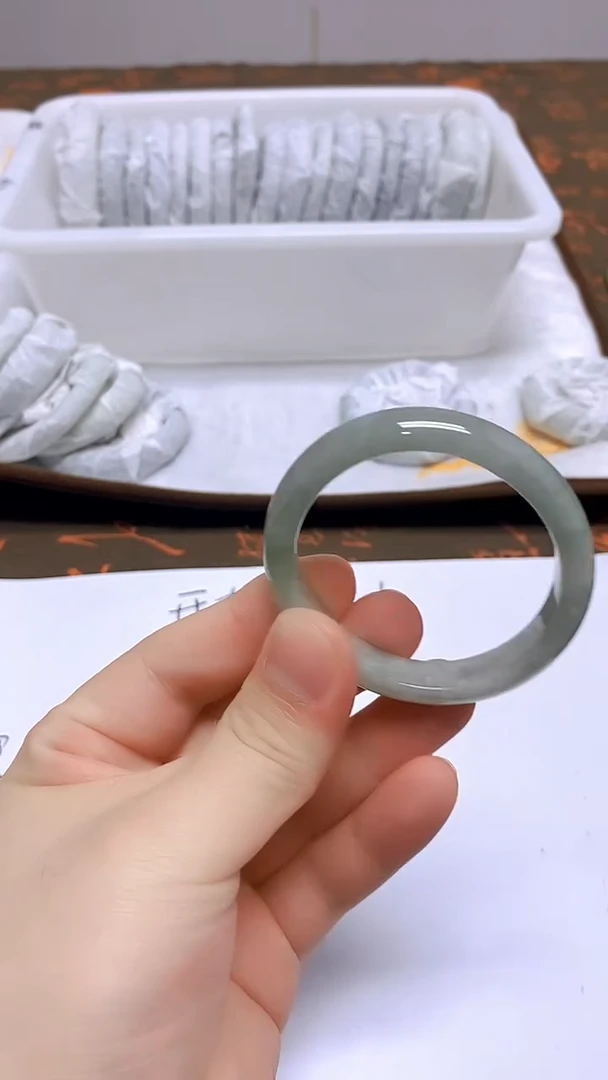 未镶嵌手镯翡翠151