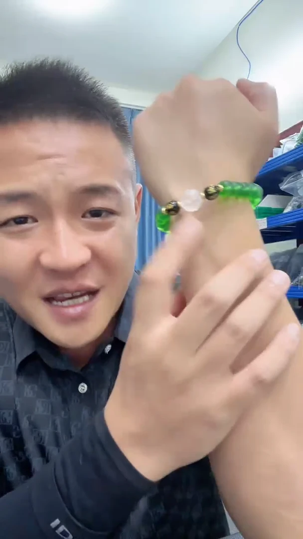 水晶手串未镶嵌s341