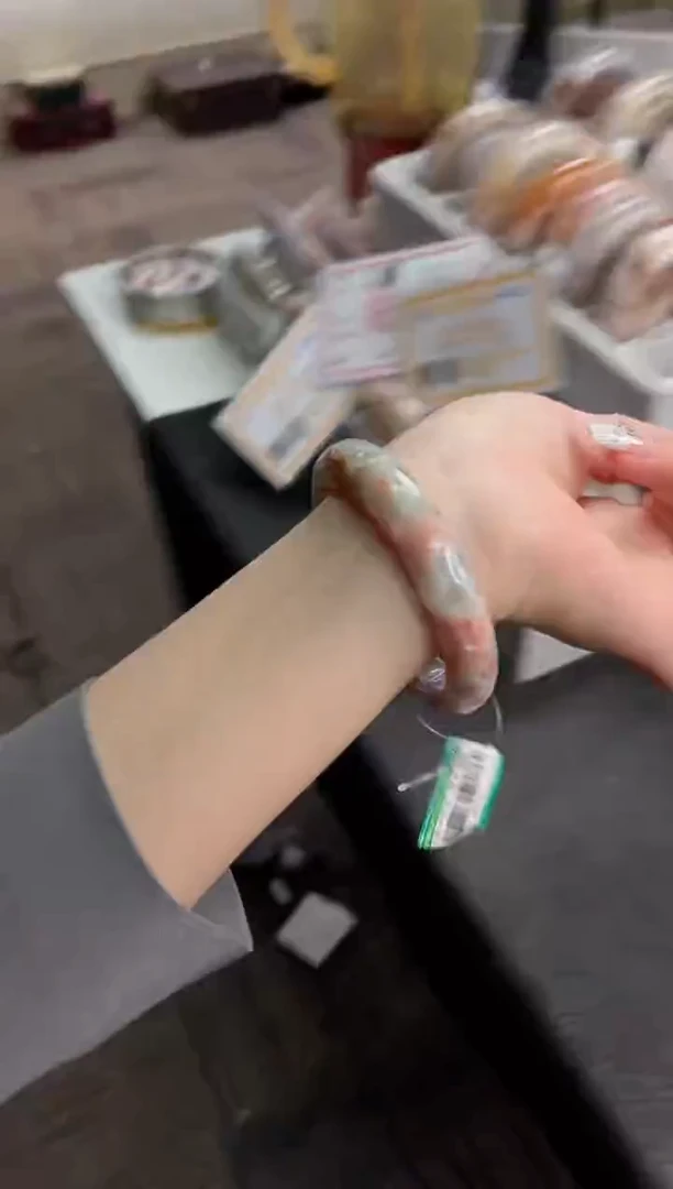 未镶嵌手镯石英质玉尘*丷圈口（赠品镯心）