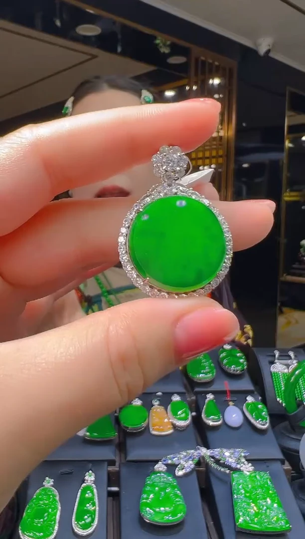 翡翠银S925镶嵌吊坠(赠链)009（多样性发其一）